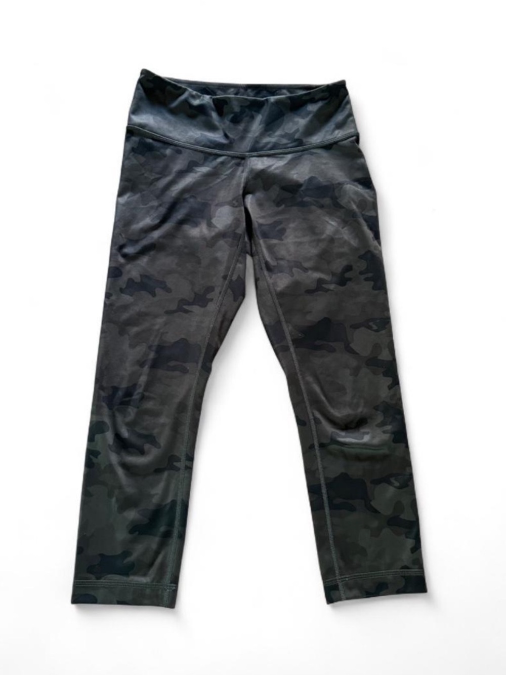 Lululemon Run Inspire Crop II Leggings In Savasana Camo Fatigue Green Size 4